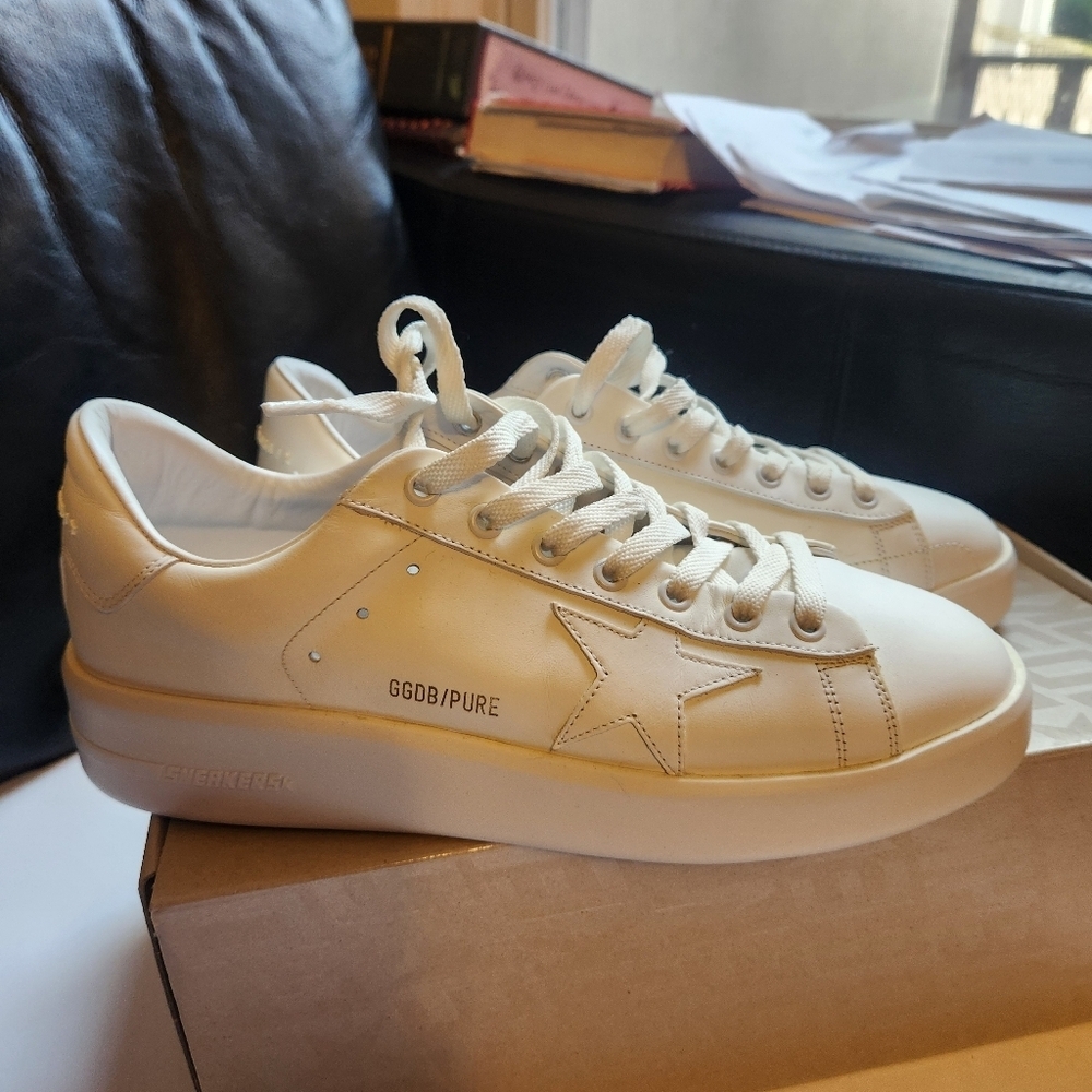 Golden Goose optic white sneakers size 40 BNWB some yellowing of leather - Picture 2 of 13